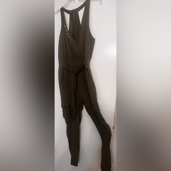 Venus woman’s olive green sleeveless jumpsuit w embellishment Small - Picture 2 of 8